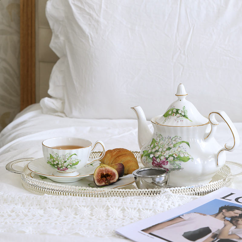 ชุดถ้วยชาพร้อมจานรองลายลิลลี่ว - Valley Tea And Coffee บทวิจารณ์และราคา